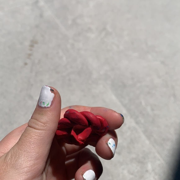 Red thick ring - Picture 3 of 3